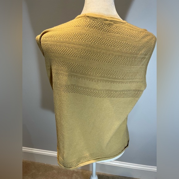 Belvedere Italy sleeveless tan knit sweater top women’s size large - Picture 4 of 6